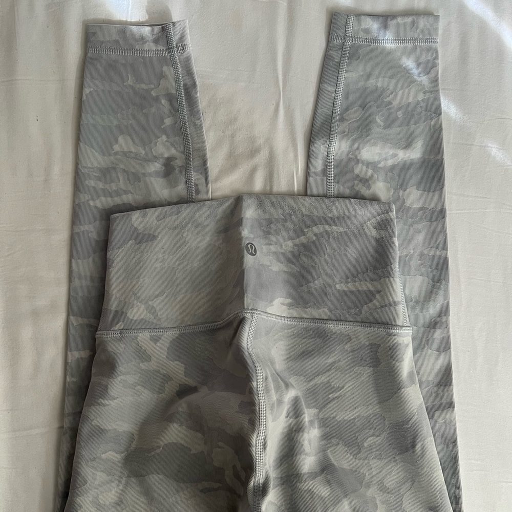 Lululemon 25” leggings size 4